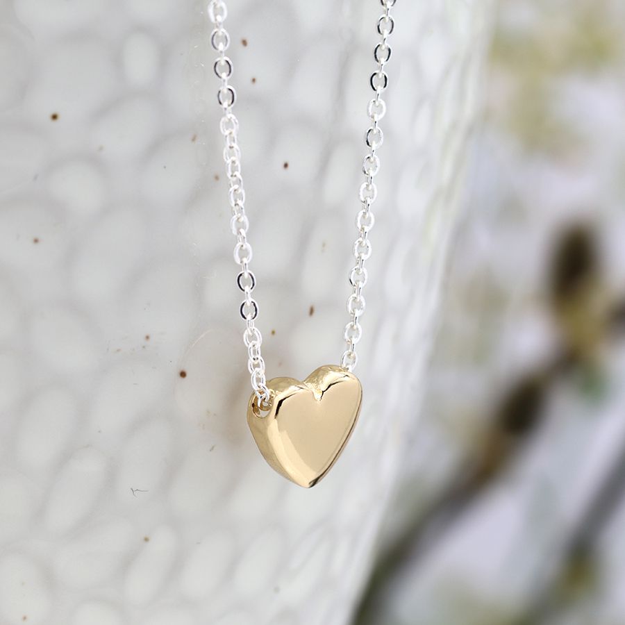 Simple gold on sale heart necklace